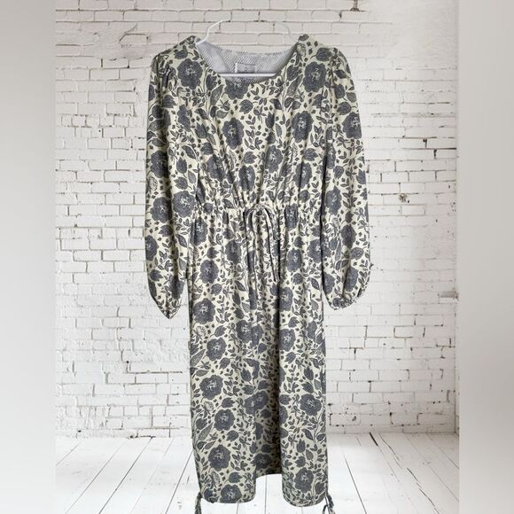 Dainty Jewels Medium Elegant Blue Floral Long Sleeve Dress - Picture 9 of 10